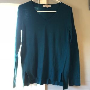 Loft V-Neck long sleeve sweater